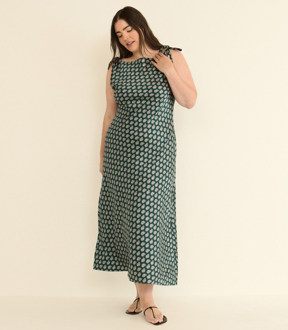 Mariselle Dress in Chaumont Paisley - view 7
