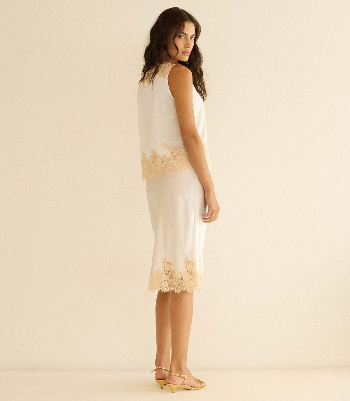 Elowette Skirt in Salt and Peach Lace - view 6