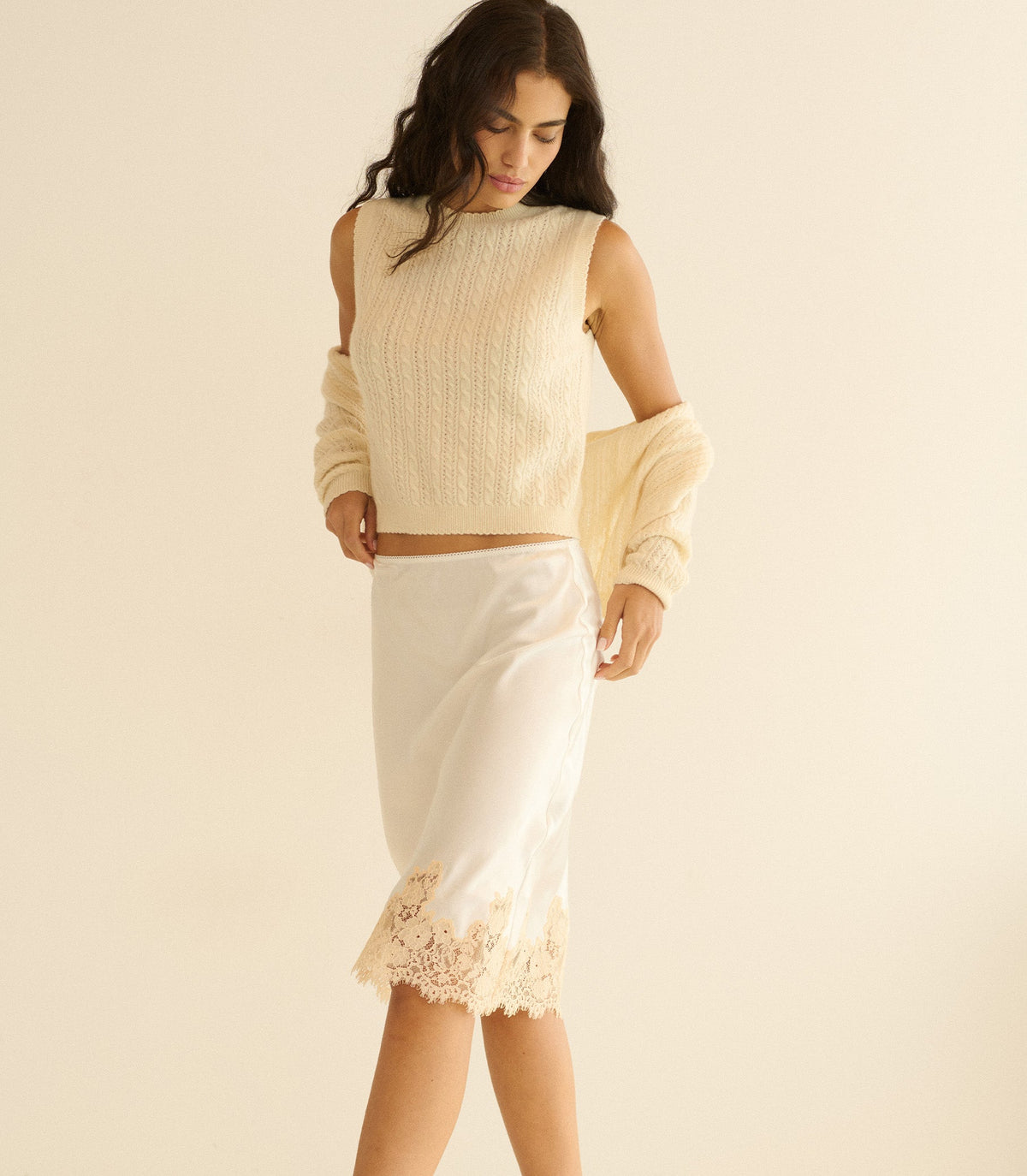 Louden Cashmere Cable Top in Dogwood - view 2