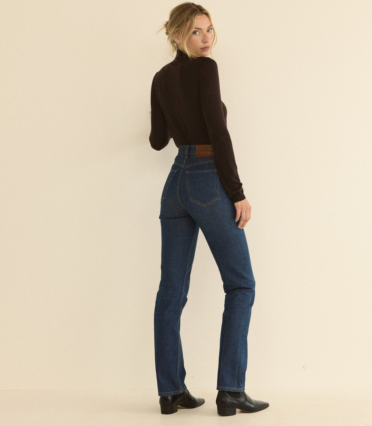 Ondine Jean in Cavalaire Dark Wash - view 3