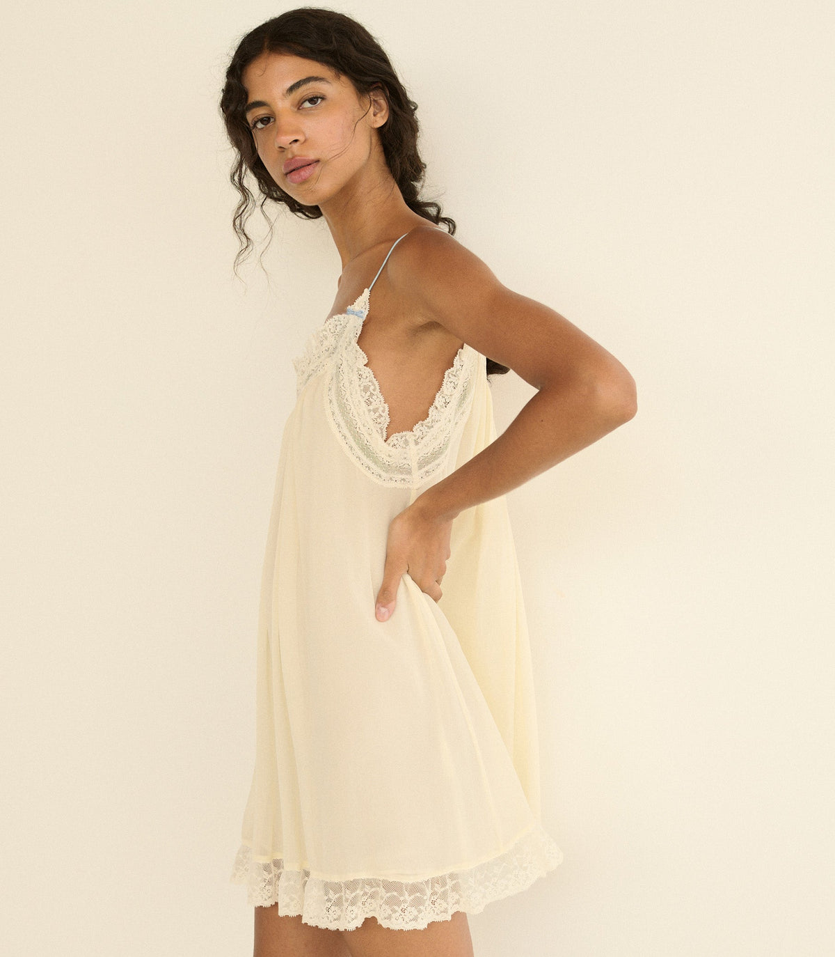 Penelope Dress in Vanille - view 3