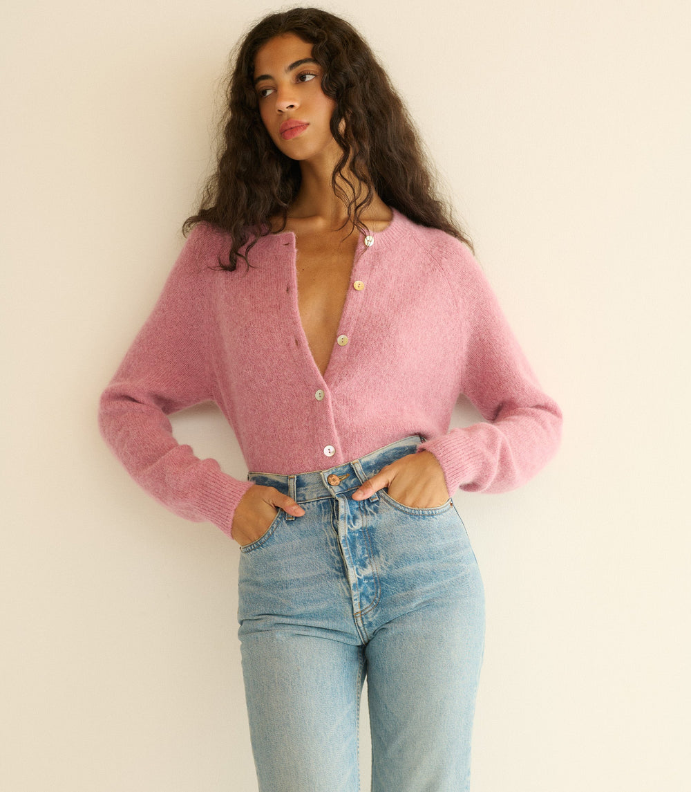 Cozy winter knit gifts at Salela